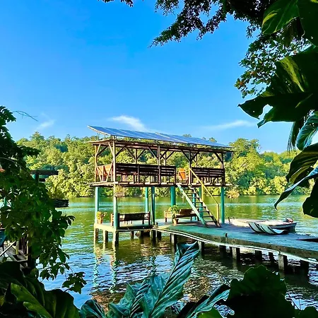 Palmeras Del Rio Hotel